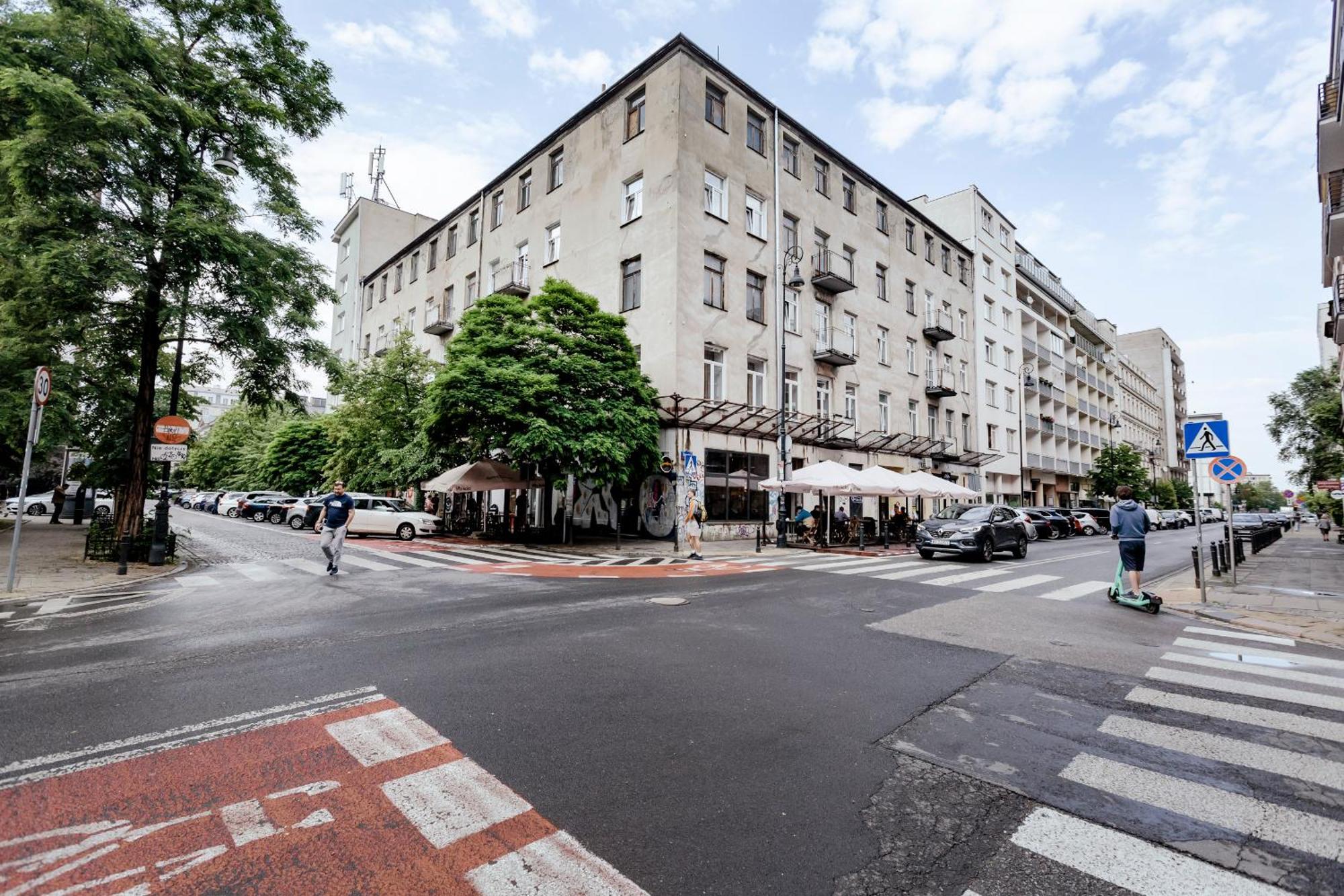 Wspolna 54a - Bezplatny Parking 450m - Balkon Apartament